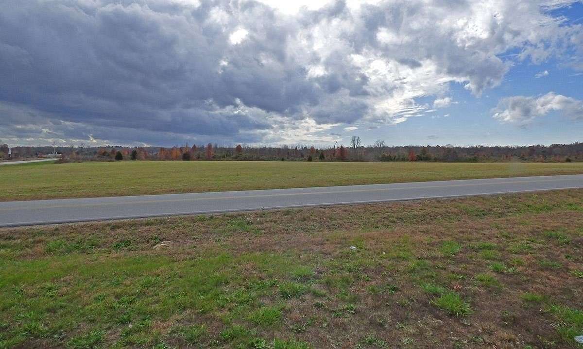 12 Acres of Commercial Land for Sale in Ash Flat, Arkansas