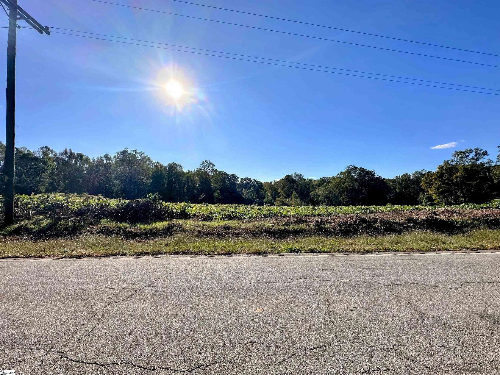 5 Acres of Residential Land for Sale in Fountain Inn, South Carolina