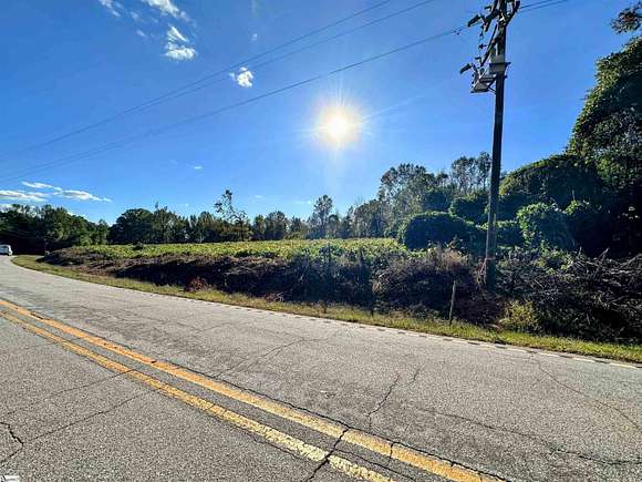 5 Acres of Residential Land for Sale in Fountain Inn, South Carolina