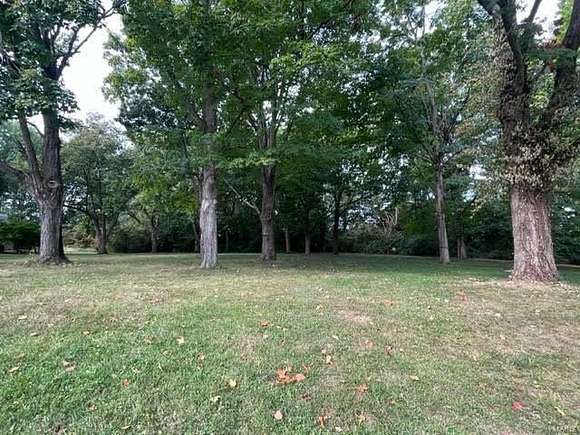 0.93 Acres of Residential Land for Sale in Quincy, Illinois