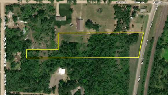 5.83 Acres of Residential Land for Auction in Hutchinson, Kansas