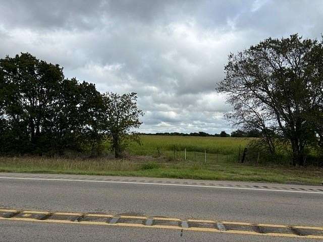 42.043 Acres of Recreational Land & Farm for Sale in Grandview, Texas