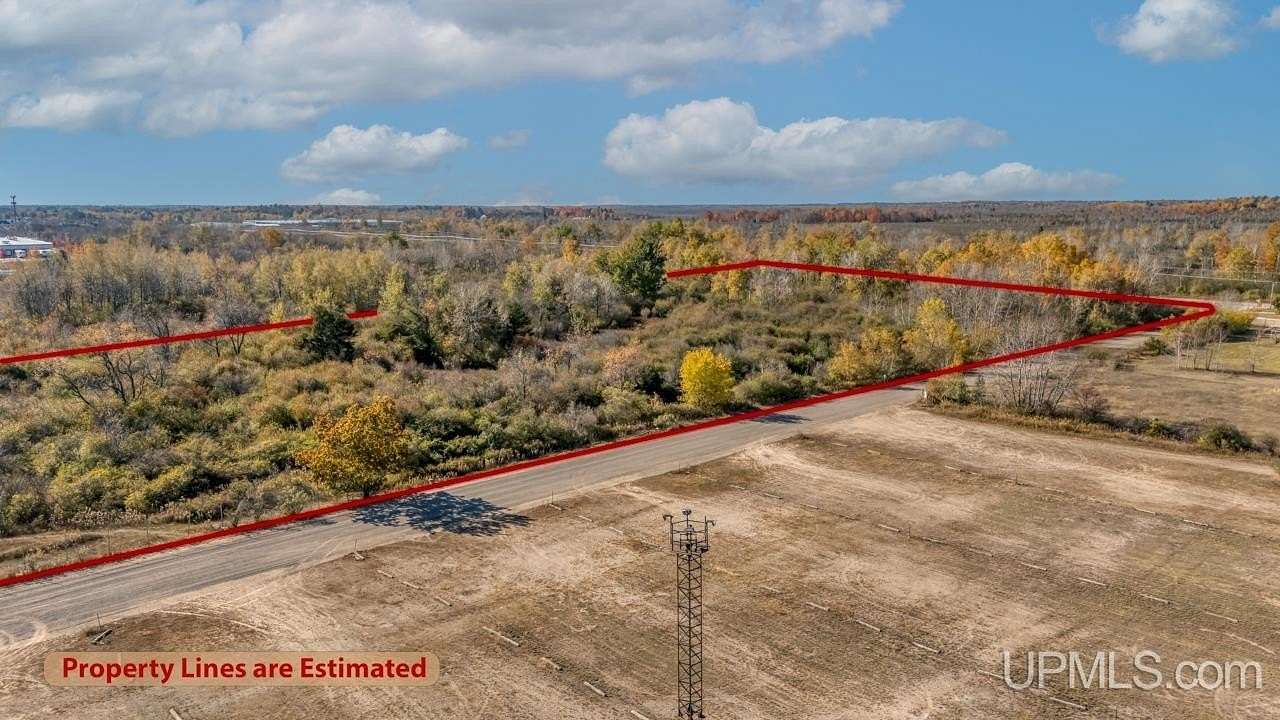 17.95 Acres of Commercial Land for Sale in Escanaba, Michigan