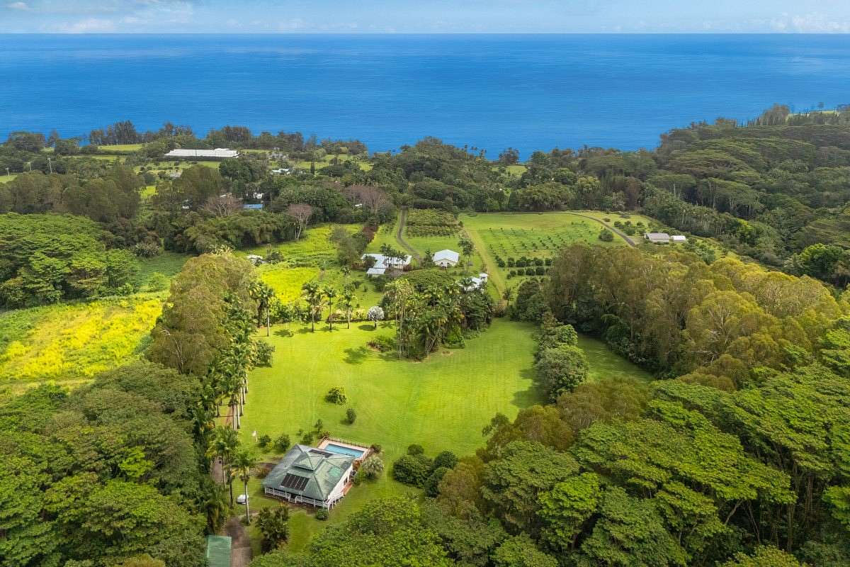 12.3 Acres of Land with Home for Sale in Hakalau, Hawaii