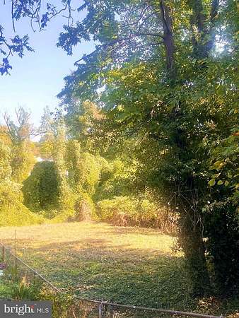 0.09 Acres of Mixed-Use Land for Sale in Capitol Heights, Maryland