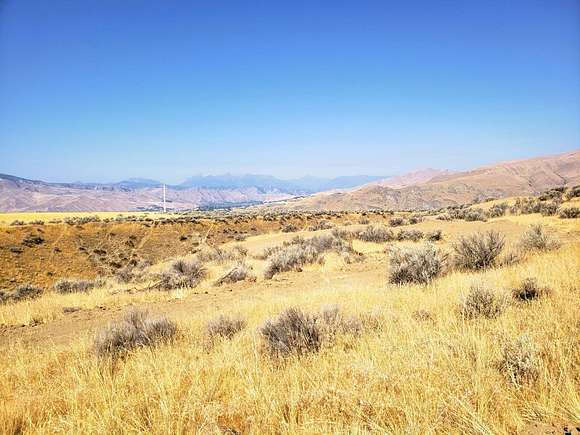 5.87 Acres of Land for Sale in East Wenatchee, Washington