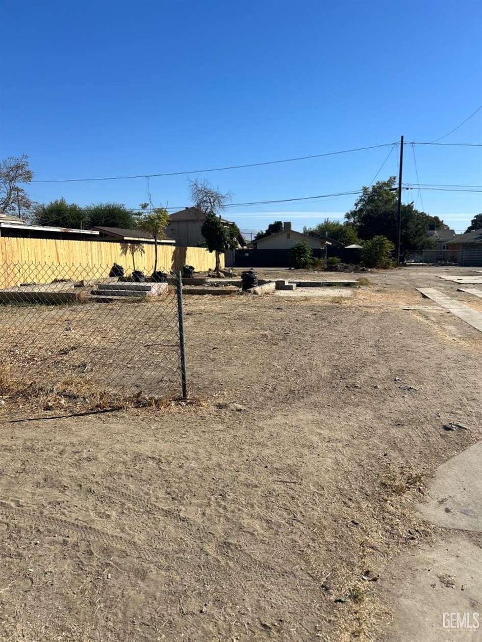 0.15 Acres of Residential Land for Sale in Bakersfield, California