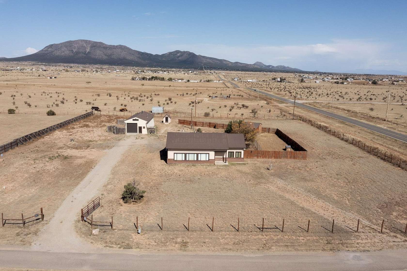 2.12 Acres of Residential Land with Home for Sale in Edgewood, New Mexico