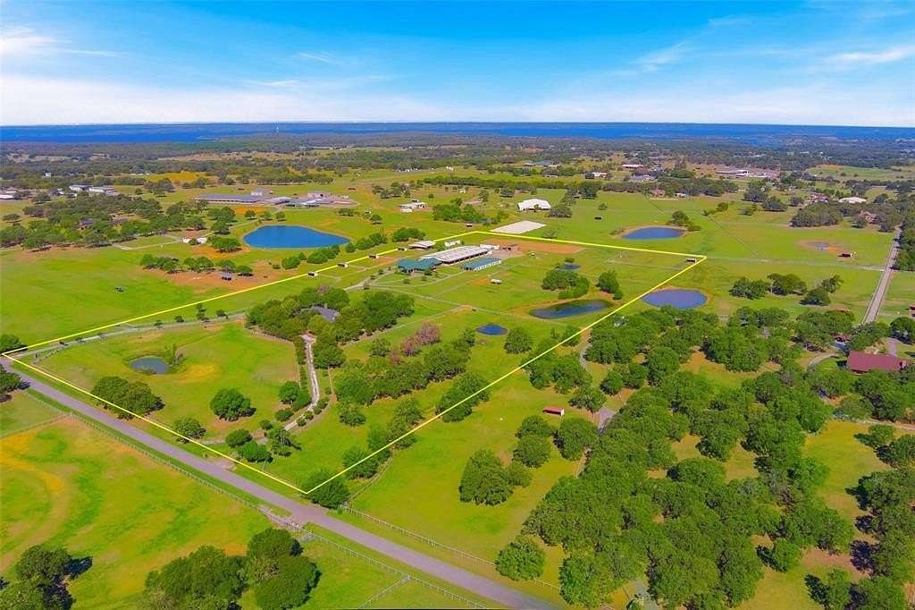 28 Acres of Agricultural Land with Home for Sale in Pilot Point, Texas