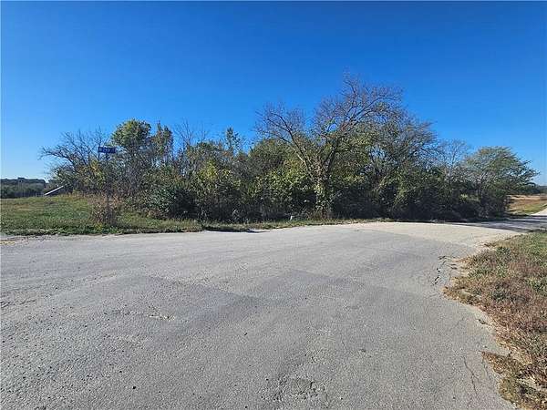 1.7 Acres of Land for Sale in Paola, Kansas