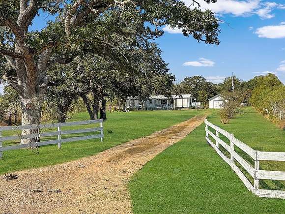 5.137 Acres of Land with Home for Sale in Flatonia, Texas