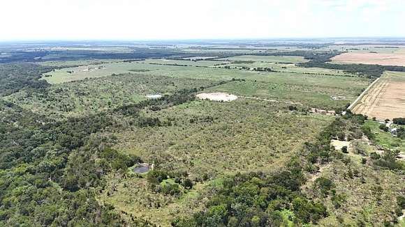 21.19 Acres of Agricultural Land for Sale in Groesbeck, Texas