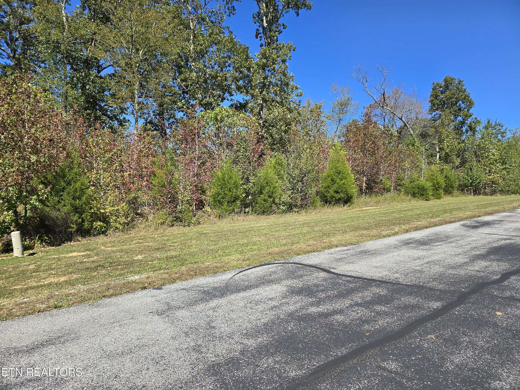 1.17 Acres of Residential Land for Sale in Rockwood, Tennessee