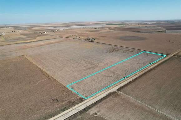 10 Acres of Recreational Land for Sale in Hale Center, Texas