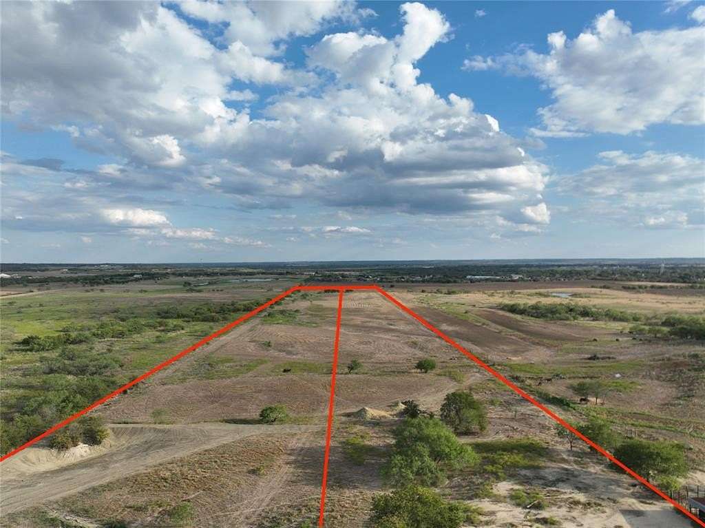 13 Acres of Land with Home for Sale in Maypearl, Texas