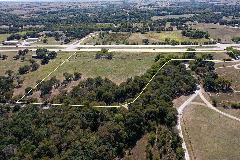 12 Acres of Mixed-Use Land for Sale in Decatur, Texas