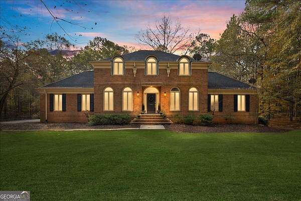 3.5 Acres of Residential Land with Home for Lease in Fayetteville, Georgia