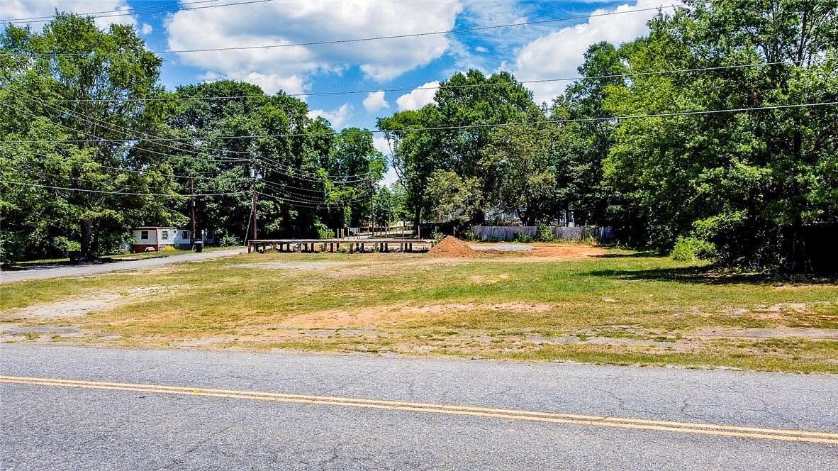 0.61 Acres of Commercial Land for Sale in Anderson, South Carolina