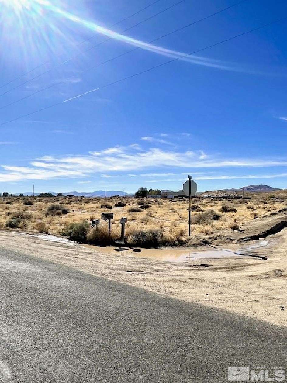 4.48 Acres of Land for Sale in Silver Springs, Nevada