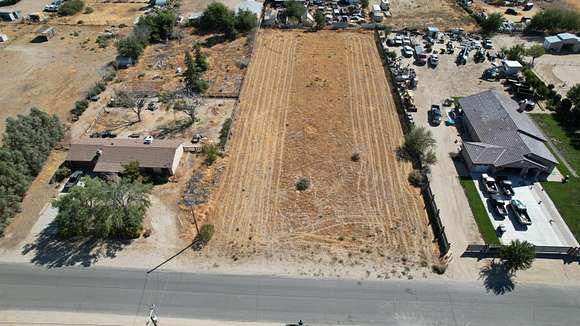 0.907 Acres of Residential Land for Sale in Littlerock, California