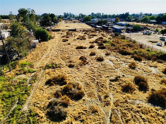 1 Acre of Residential Land for Sale in Bakersfield, California