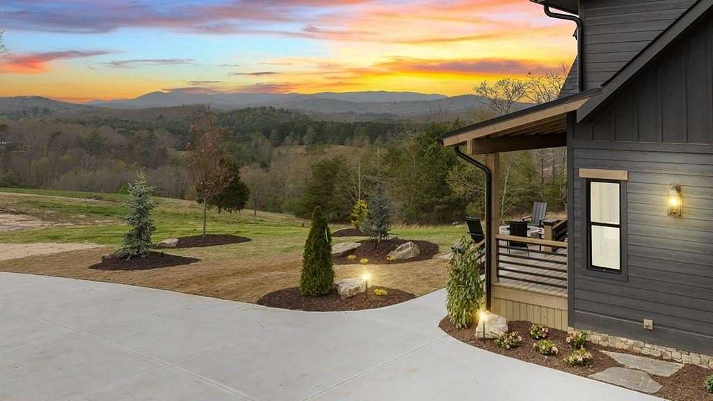 2.49 Acres of Residential Land with Home for Sale in Blue Ridge, Georgia