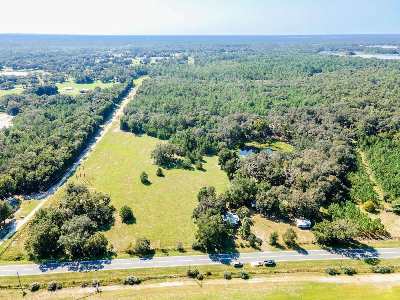 39 Acres of Land with Home for Sale in Fort McCoy, Florida