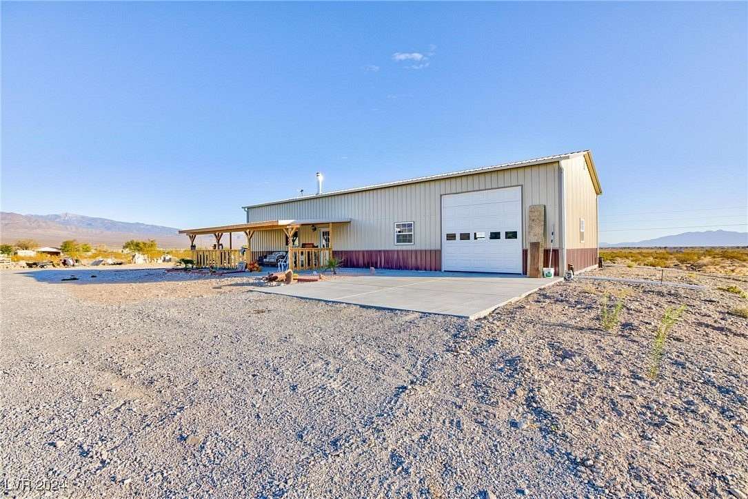 2.5 Acres of Residential Land with Home for Sale in Pahrump, Nevada