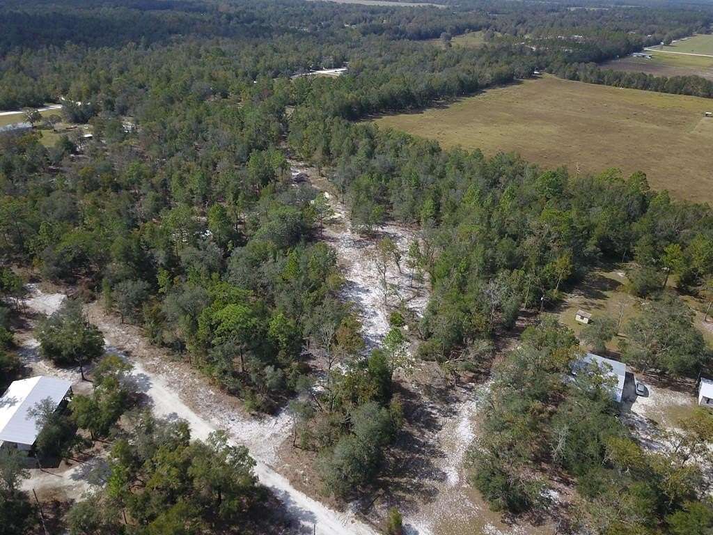 5 Acres of Land for Sale in Branford, Florida