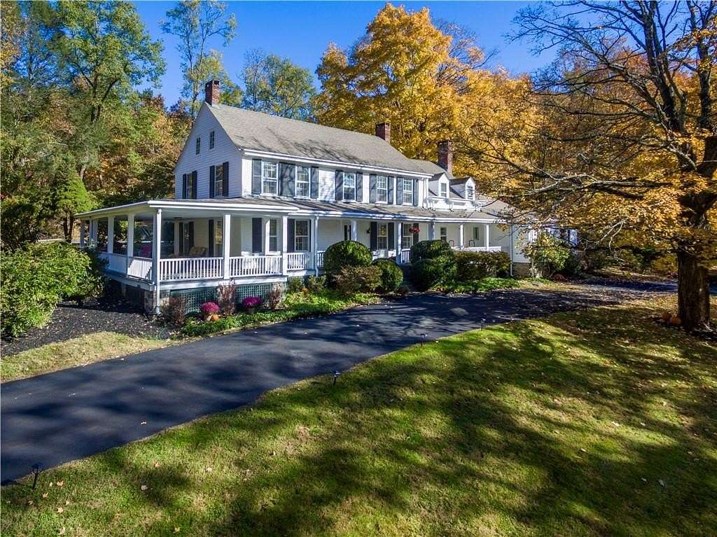 5 Acres of Residential Land with Home for Sale in Briarcliff Manor, New York