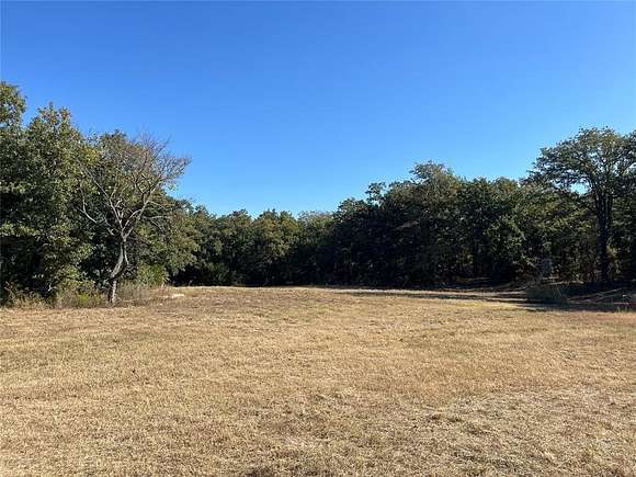 10 Acres of Residential Land for Sale in McLoud, Oklahoma