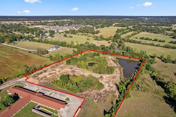 9.65 Acres of Mixed-Use Land for Sale in Mount Pleasant, Texas