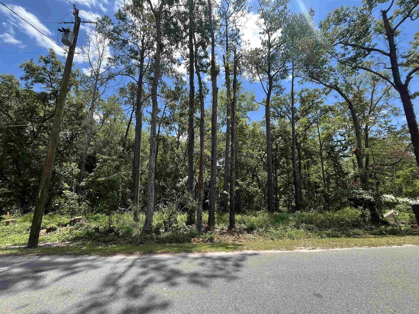 0.57 Acres of Residential Land for Sale in Crawfordville, Florida