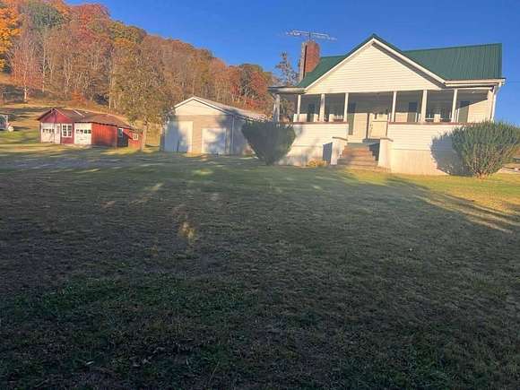 25 Acres of Agricultural Land with Home for Sale in Crawley, West Virginia