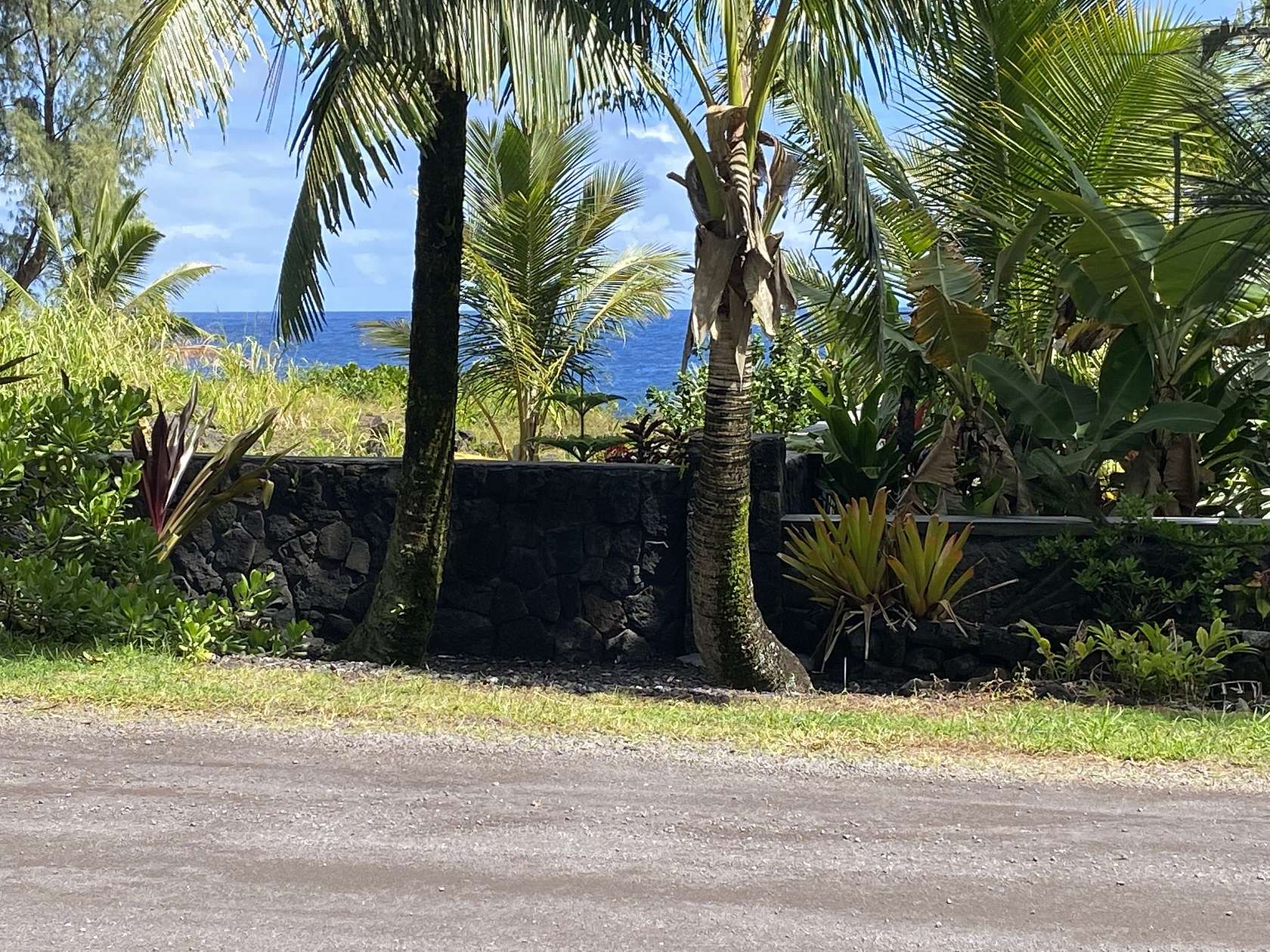 0.95 Acres of Residential Land for Sale in Keaau, Hawaii