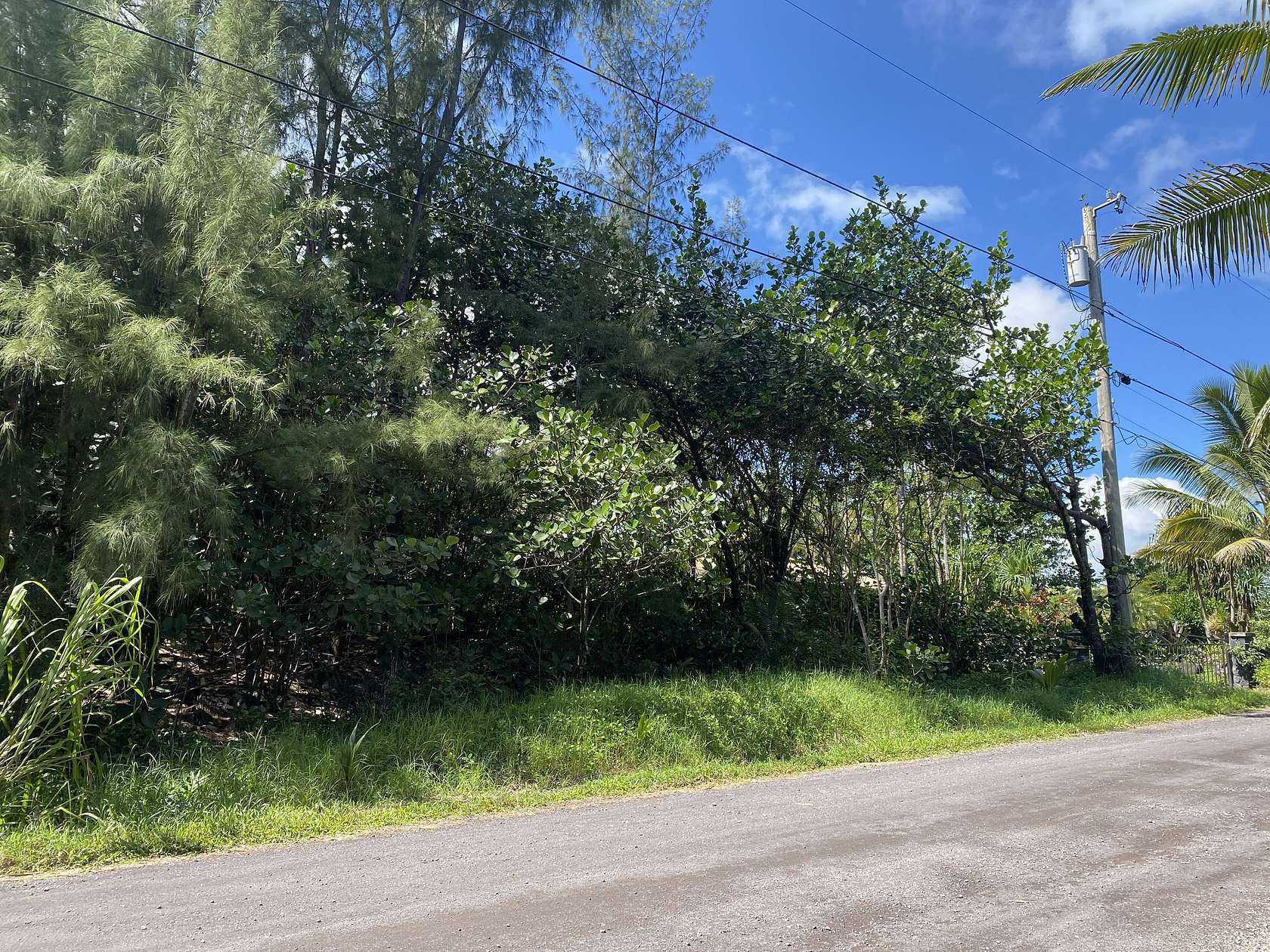 0.95 Acres of Residential Land for Sale in Keaau, Hawaii