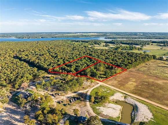 10 Acres of Residential Land for Sale in Paris, Texas