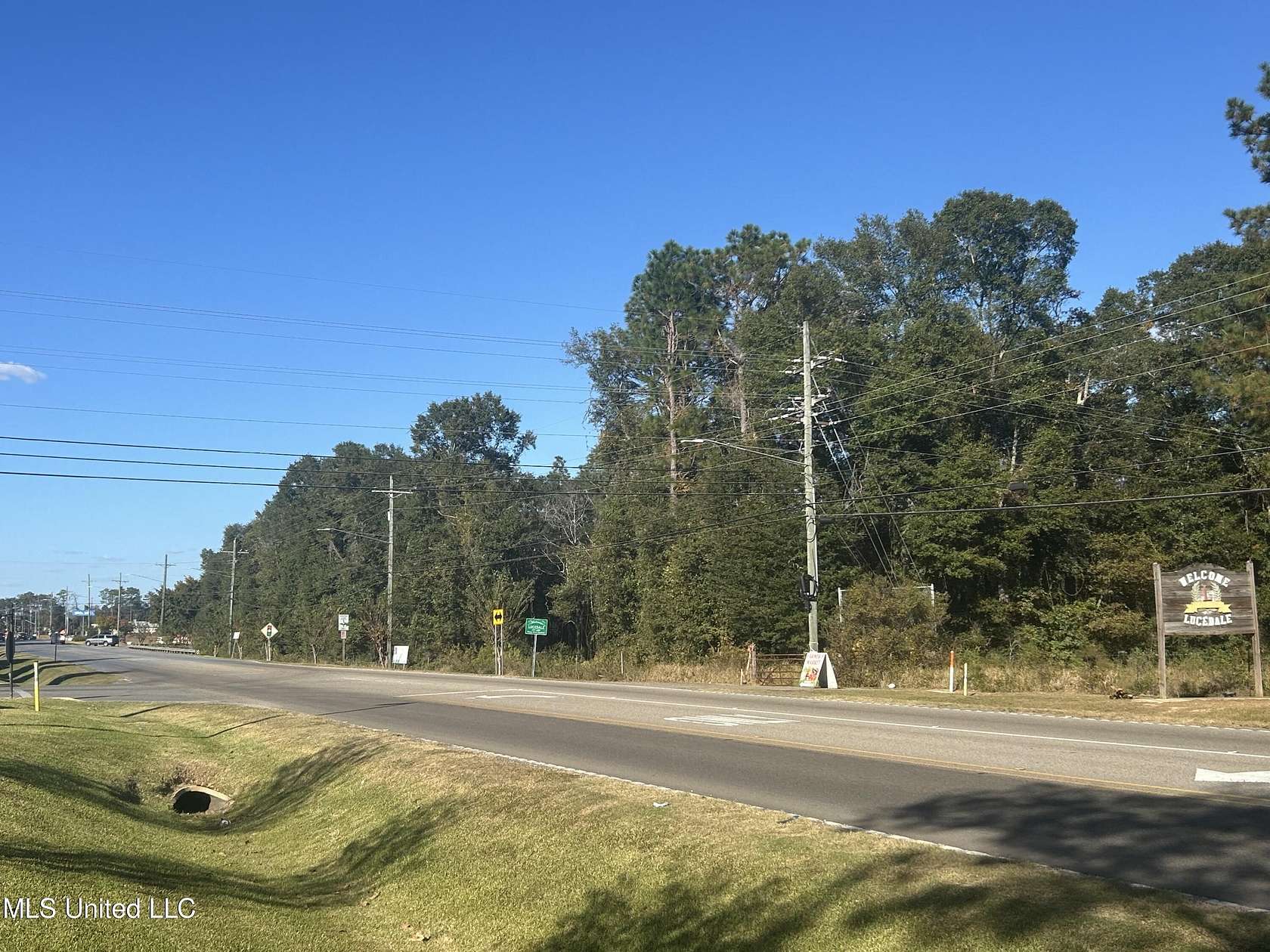 1 Acre of Commercial Land for Sale in Lucedale, Mississippi