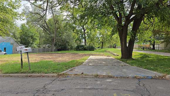 0.2 Acres of Land for Sale in Des Moines, Iowa