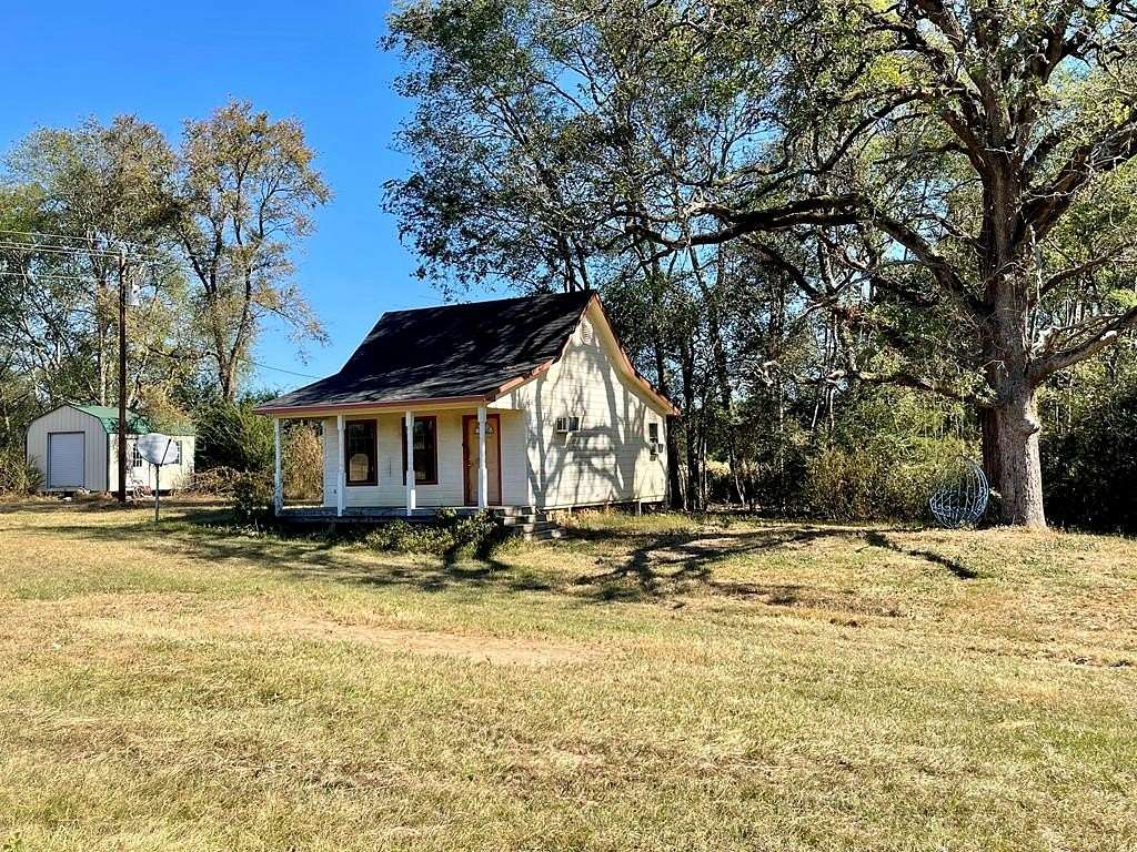 9.71 Acres of Residential Land with Home for Sale in Alto, Texas