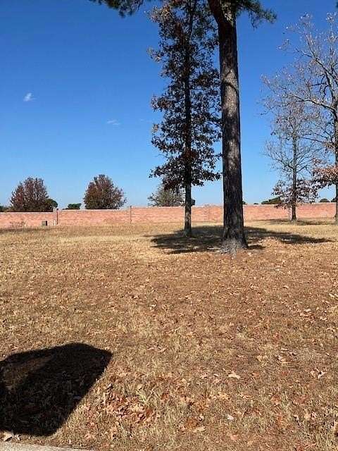 1.76 Acres of Residential Land for Sale in Holiday Island, Arkansas