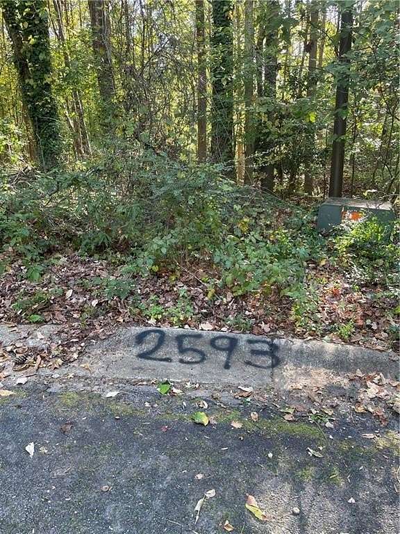 0.86 Acres of Residential Land for Sale in Marietta, Georgia