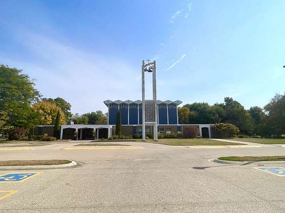 11.75 Acres of Commercial Land for Sale in Spencer, Iowa