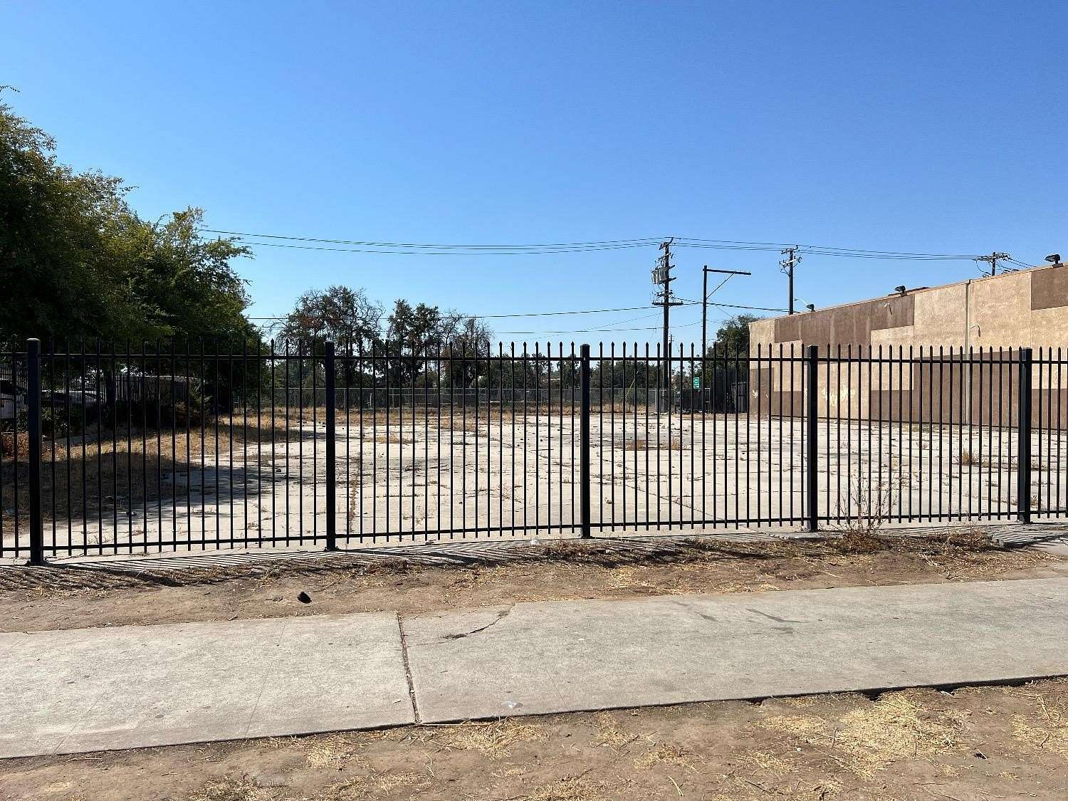 0.344 Acres of Commercial Land for Sale in Fresno, California