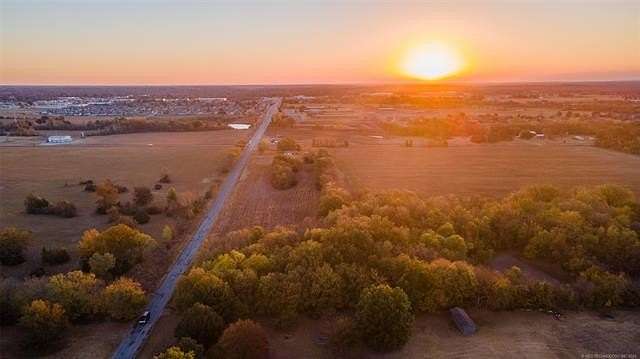 3.4 Acres of Residential Land for Sale in Skiatook, Oklahoma