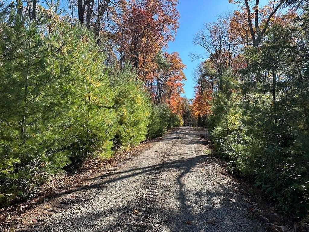 8 Acres of Residential Land for Sale in Fancy Gap, Virginia