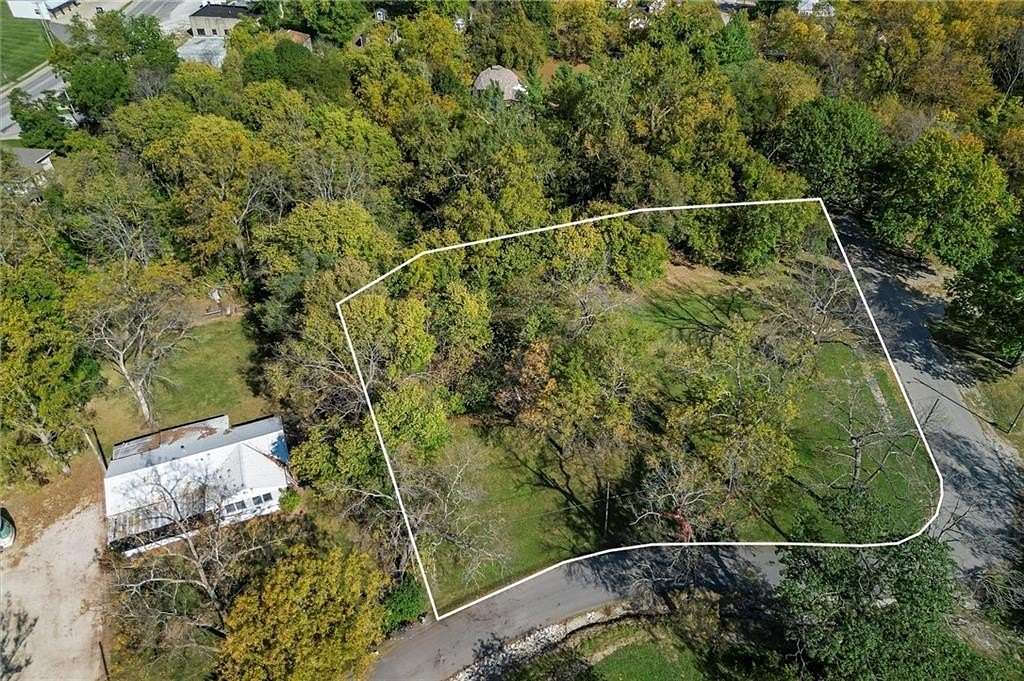 0.66 Acres of Residential Land for Auction in Bethany, Missouri