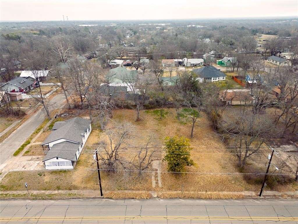 0.412 Acres of Residential Land for Sale in Commerce, Texas