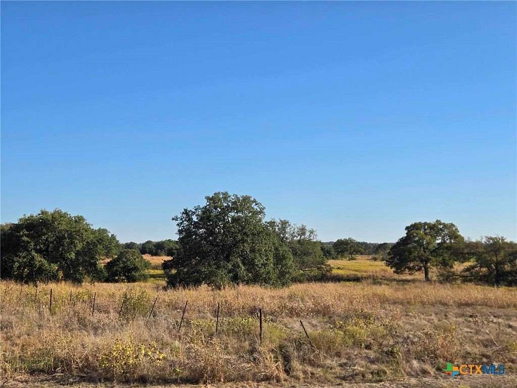 5 Acres of Land for Sale in Oglesby, Texas