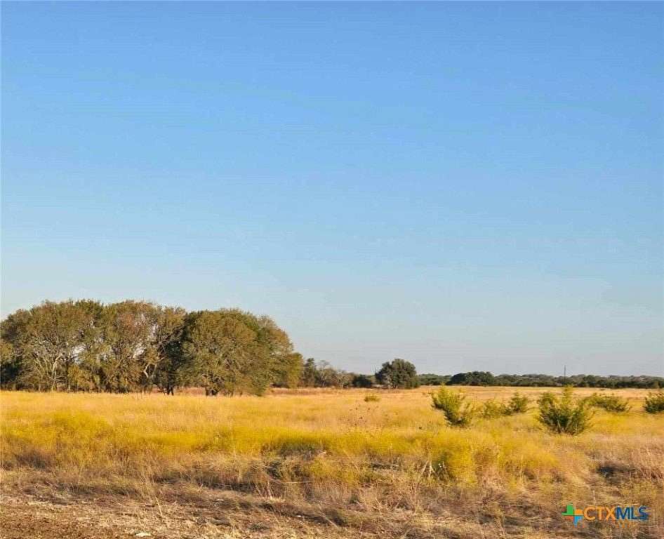 5.688 Acres of Land for Sale in Oglesby, Texas